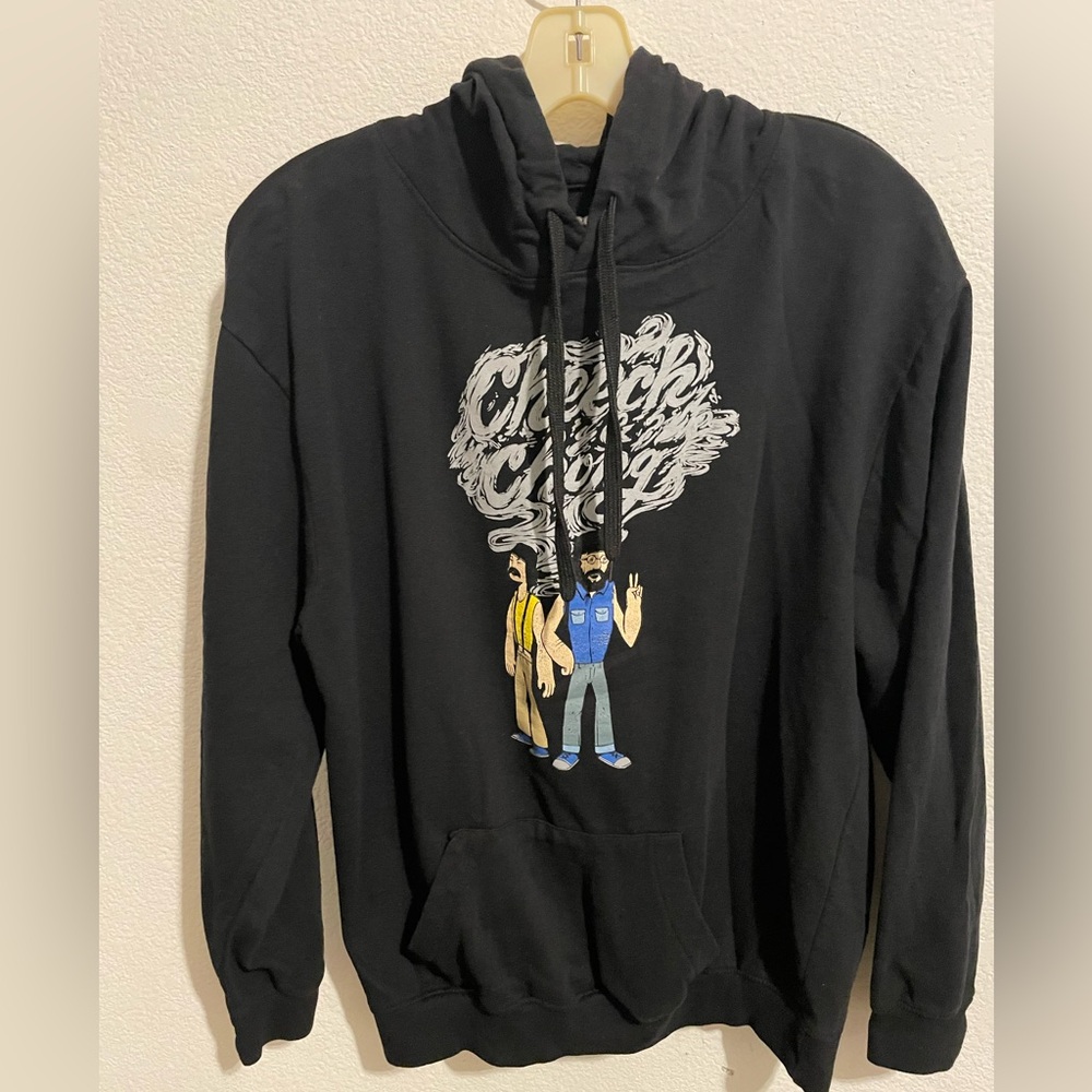 Men’s pullover hoodie